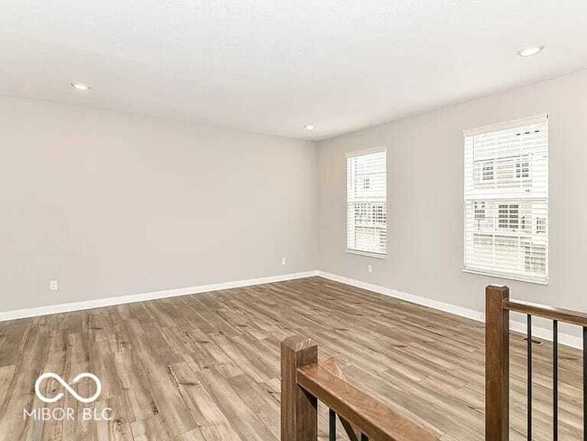 Building Photo - 6886 Sunstone Pl