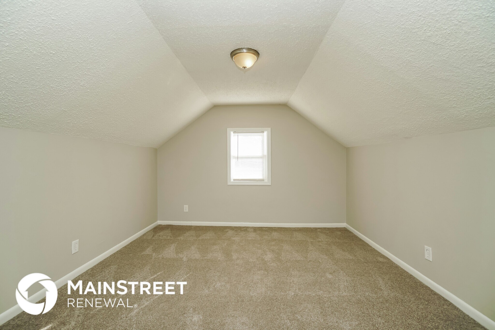 Building Photo - 5103 Dimson Dr N