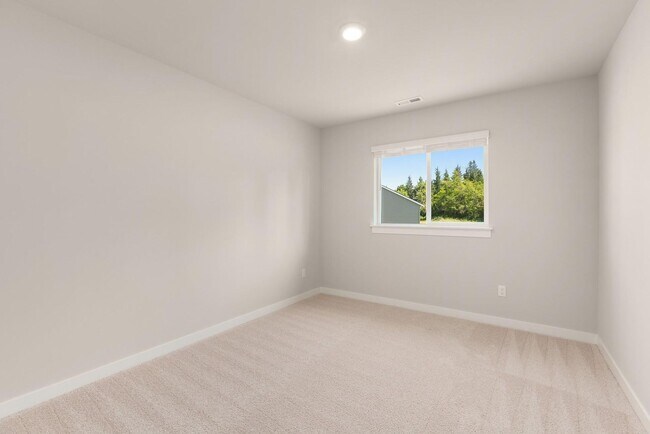 Building Photo - Beautiful Almost new home in Lake Stevens!