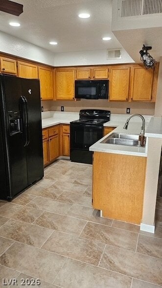 Building Photo - 1575 W Warm Springs Rd