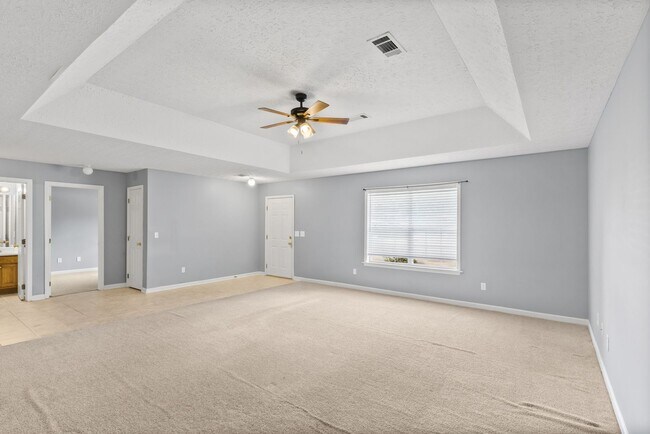 Building Photo - 721 Ethan Ln
