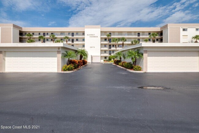 Building Photo - 3873 S Banana River Blvd