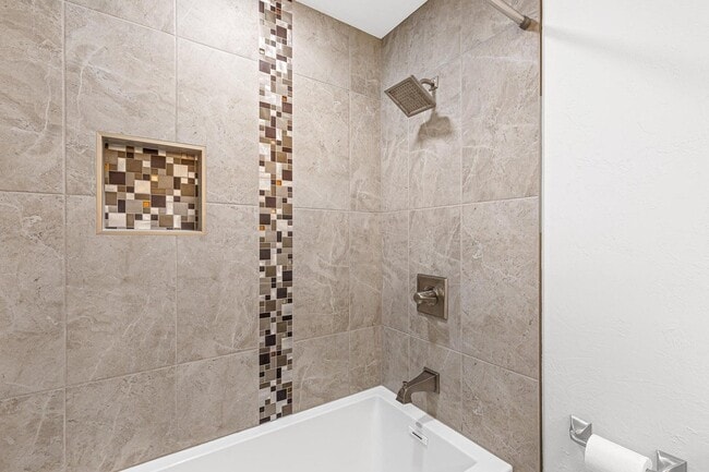 Building Photo - 2677 Humbug Creek Rd