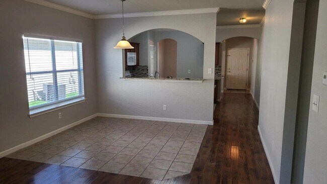 Building Photo - 11409 Hereford St