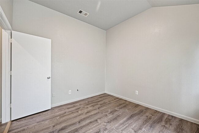 Building Photo - 9241 Clearwood Landing Blvd