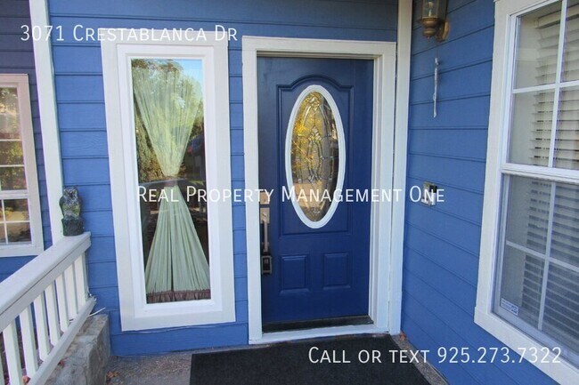 Building Photo - 3071 Crestablanca Dr