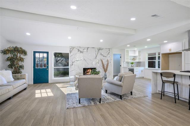 Building Photo - 2400 Bengal Ln