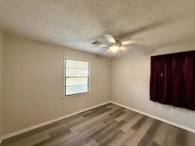 Building Photo - 2843 Kaylin Dr