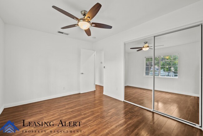 Building Photo - 7800 Lindley Ave