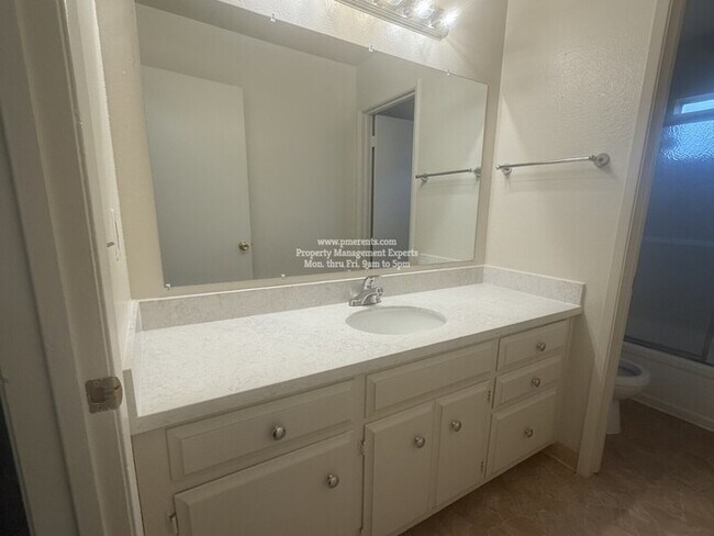Building Photo - 9130 Cornwall Dr