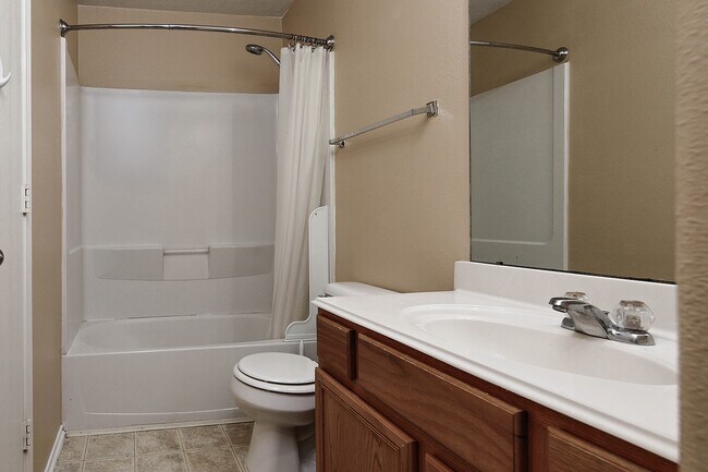 Building Photo - 127 Hockenberry Ct