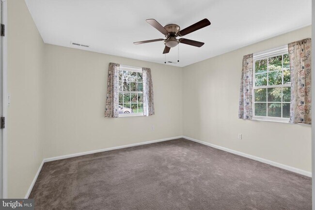 Building Photo - 4700 Addison Dr