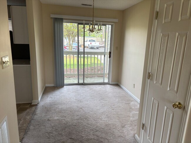 Building Photo - 2 BED 2 BATH CONDO ON BOTTOM FLOOR AT MYRTLE GREENS