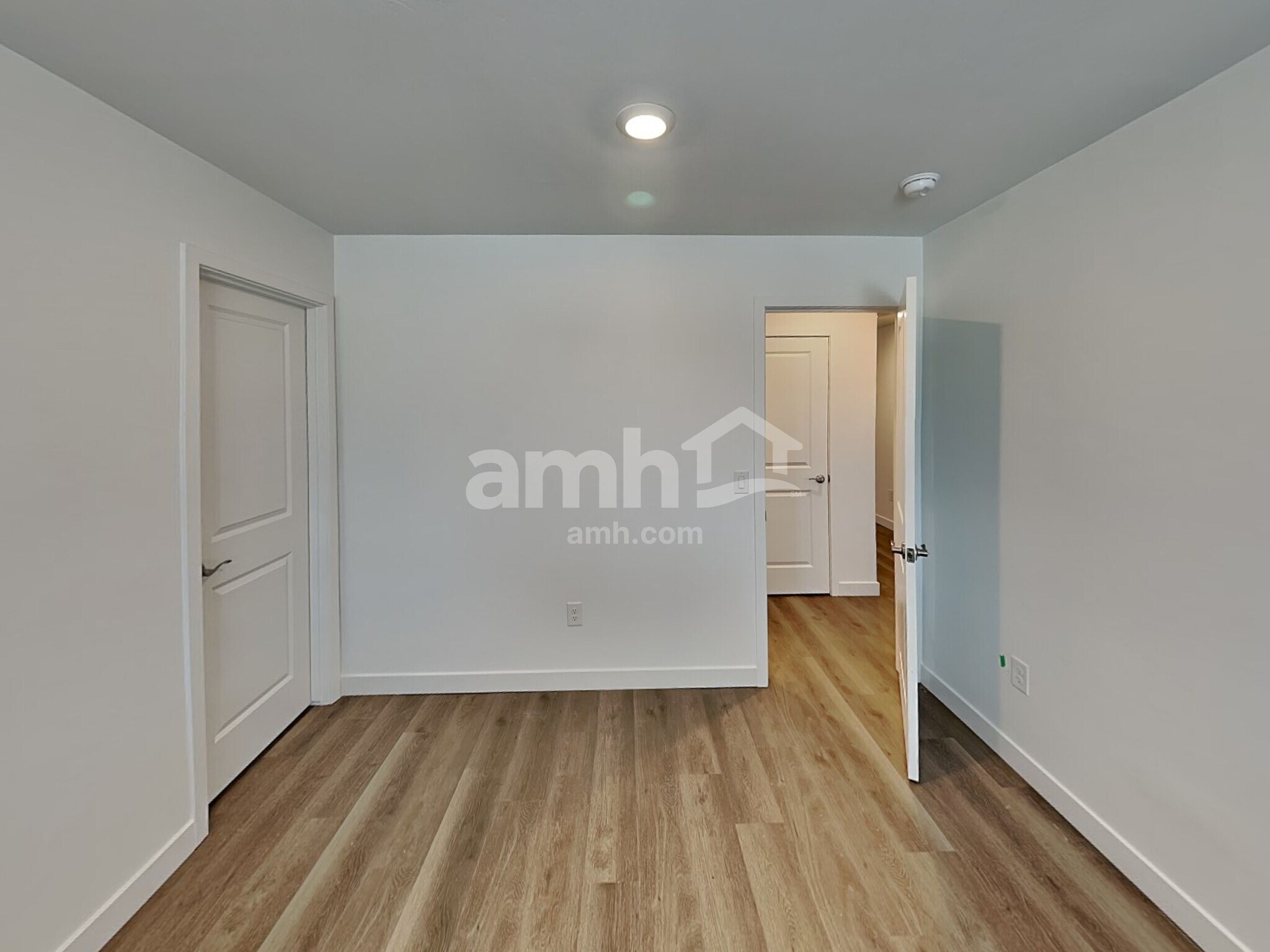 Building Photo - 9683 N Rancho Lozano