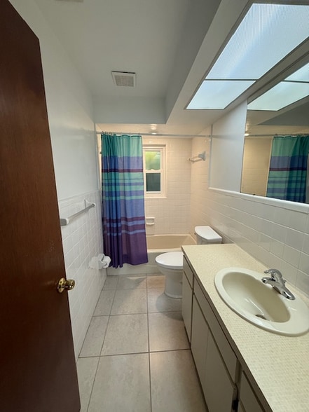 Building Photo - 10022-10028 8th St N