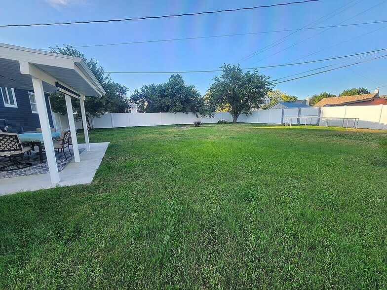 Building Photo - 366 Washington Ave