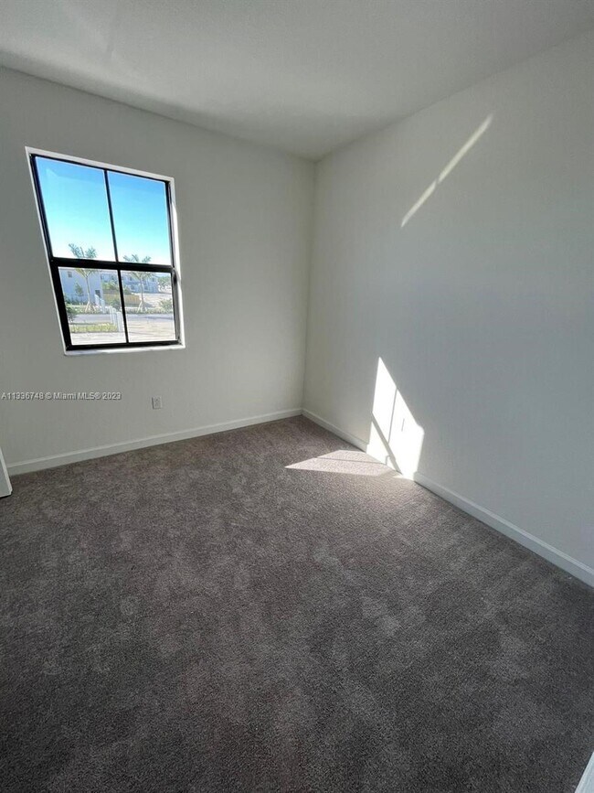 Building Photo - 28709 SW 132nd Pl