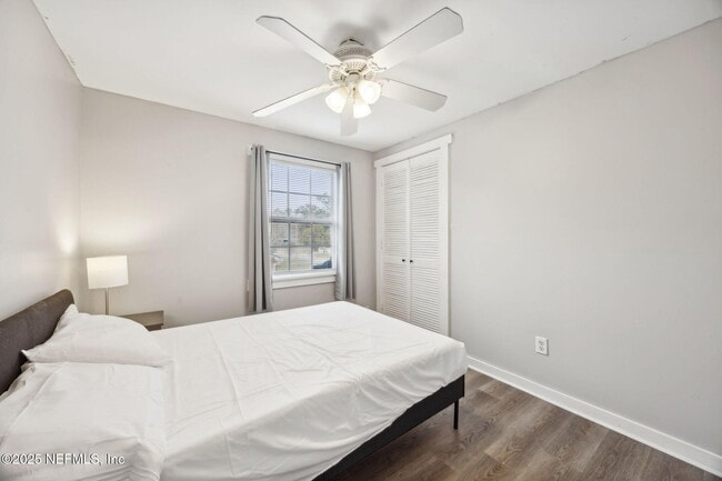 Building Photo - 5342 Kingsbury St