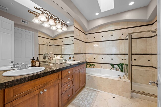Building Photo - 40 Madison St