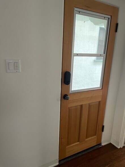 Back door - 854 19th St