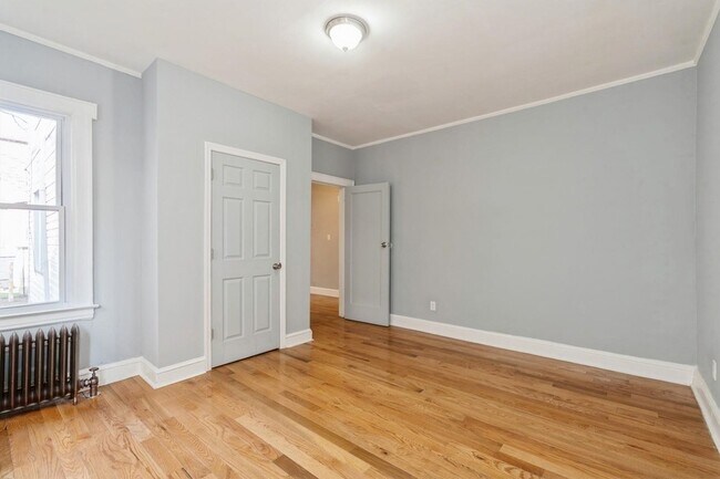 Building Photo - 41-43 Poe Avenue Unit First Floor