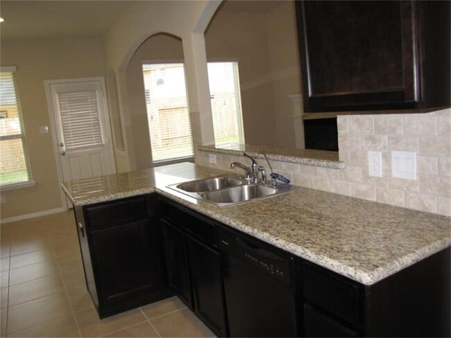 Building Photo - 1810 Dover Heights Ln