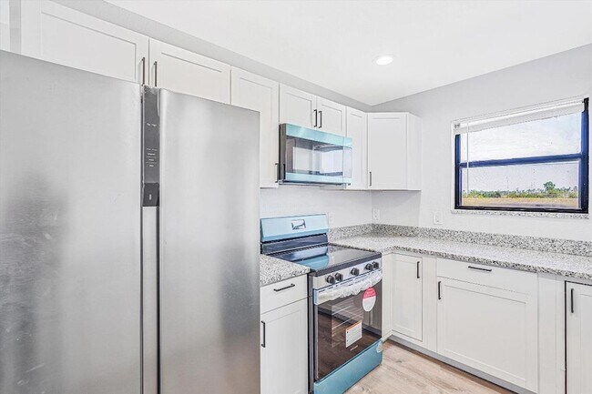 Building Photo - 17852 94th St N