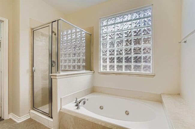 Building Photo - 20806 Cottage Cove Ln