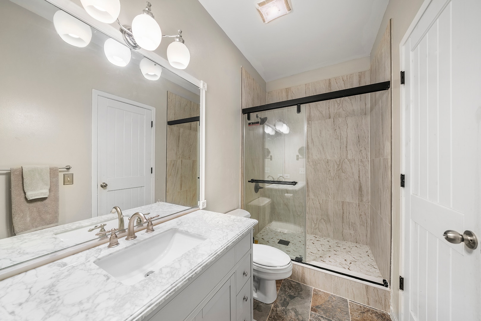 2025 Bathroom - 1525 S Michigan Ave