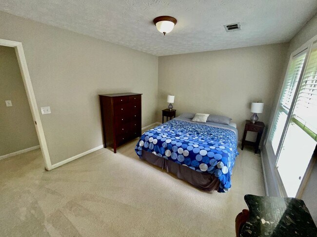 Building Photo - 2465 Lunetta Ln