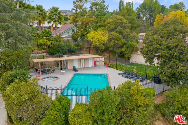 Building Photo - 4032 Yankee Dr