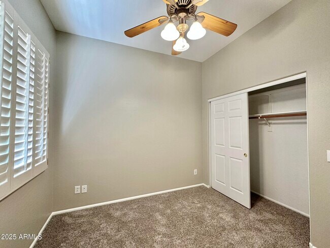 Building Photo - 4286 E Buckboard Rd