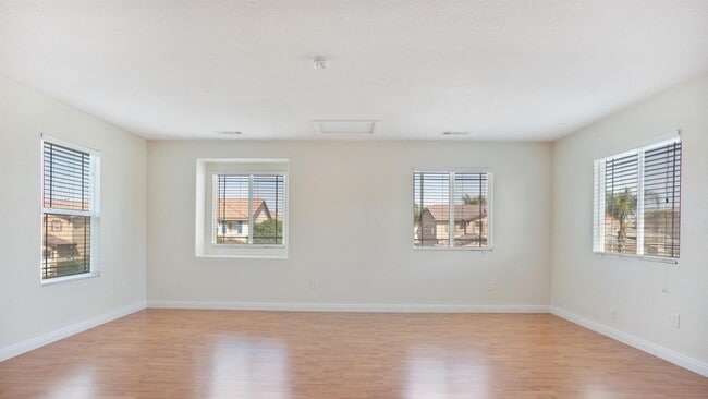 Building Photo - Room to Live & Grow! Expansive 3,547 Sq. Ft. 4-Bedroom 2.5 Bath Home