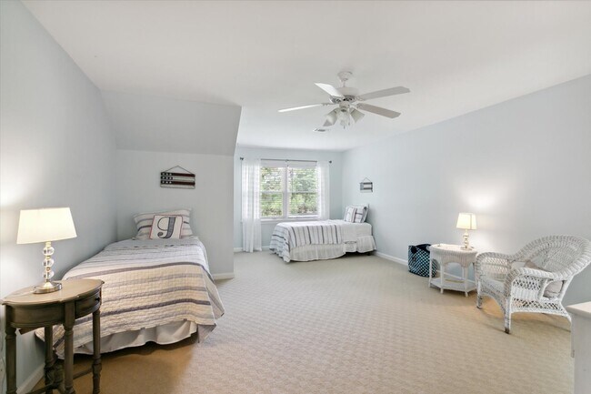 Building Photo - 258 Archer's Mead