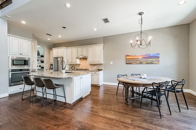 Building Photo - 27002 Calaway Falls Ln