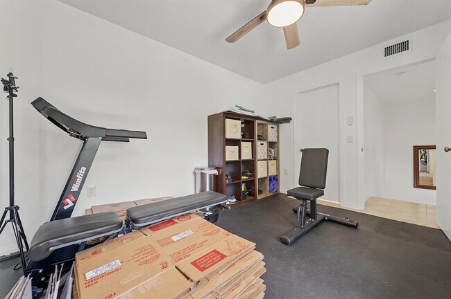 Building Photo - 7424 74th Way