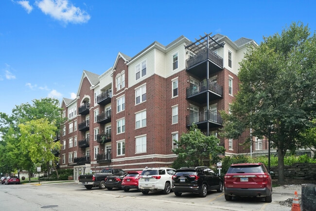Building Photo - 7757 Van Buren St