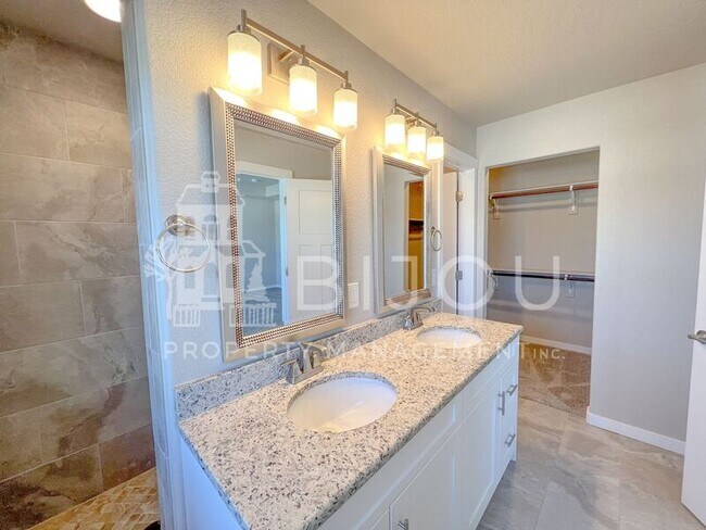 Building Photo - 4908 Wolf Moon Dr