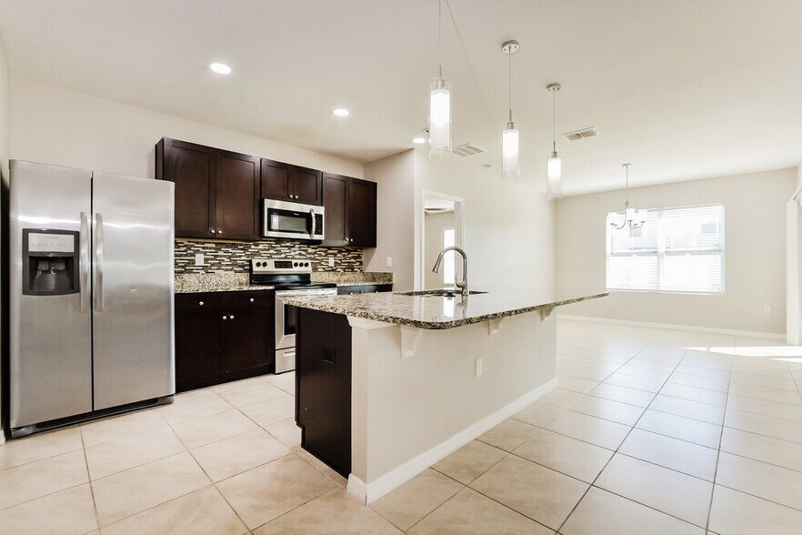 Building Photo - 5120 Star Ruby Ave