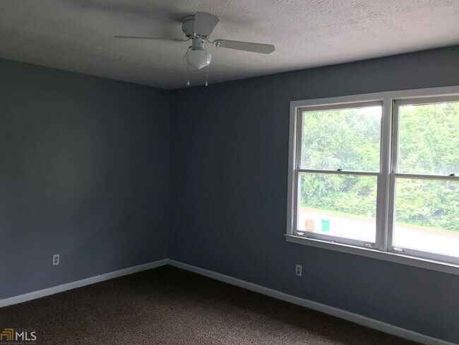 Building Photo - 4469 Golf Vista Cir