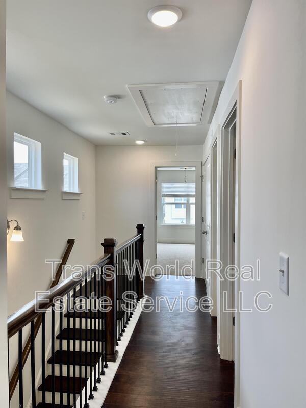 Building Photo - 123 Auburn Run Ln