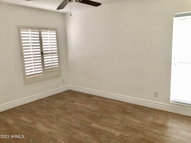 Building Photo - 6711 E Aire Libre Ln