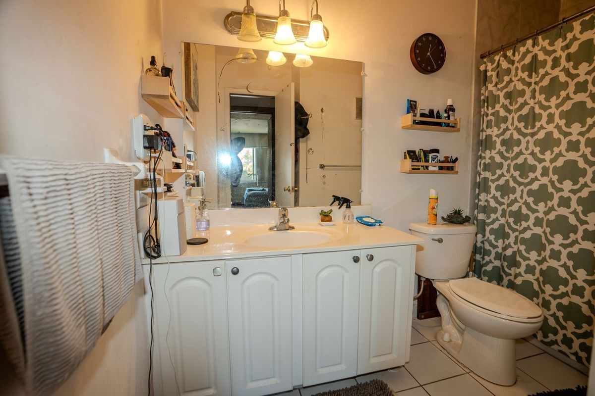 Building Photo - 13917 SW 90th Ave