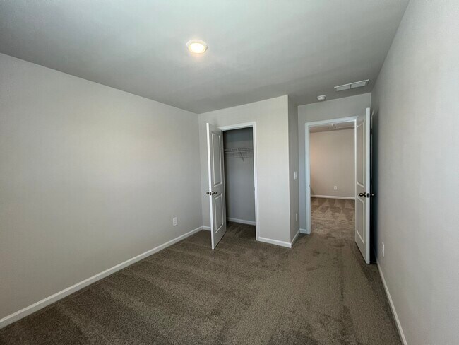Building Photo - 3700 Backwater St