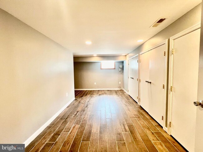 Building Photo - 6605 Keene Dr