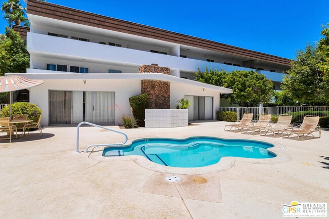 Building Photo - 2301 S Sky View Dr