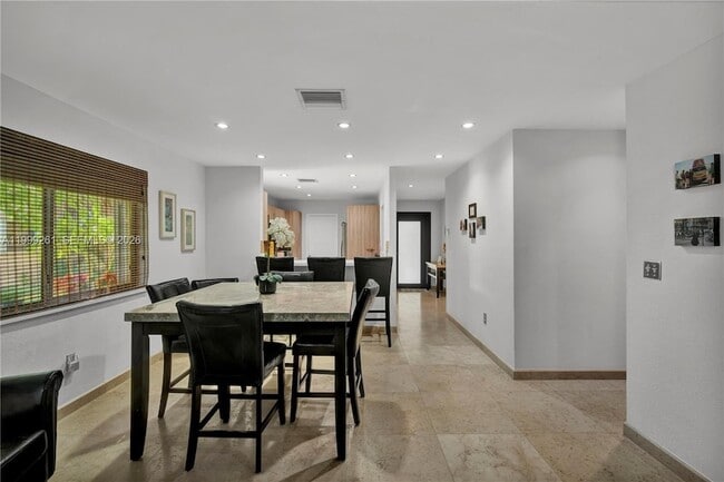 Building Photo - 3996 Estepona Ave