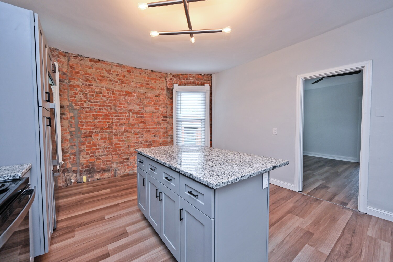 Building Photo - 2226 Kemper Ln
