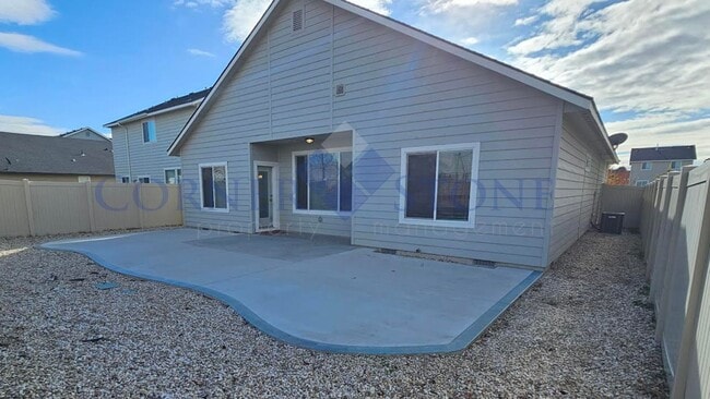 Building Photo - Fantastic Home With No Back Neighbors!