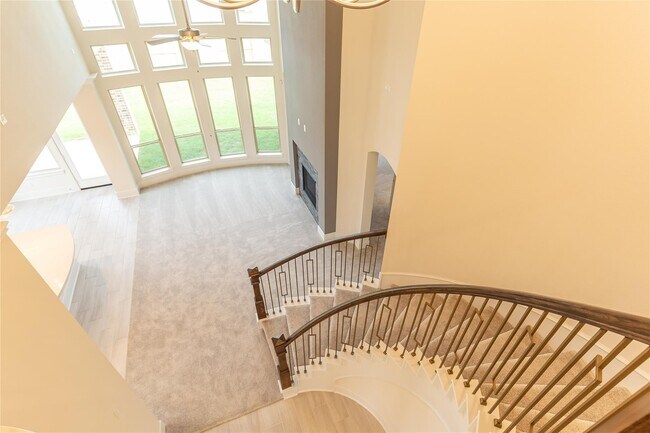 Building Photo - 30031 Aralia Dr